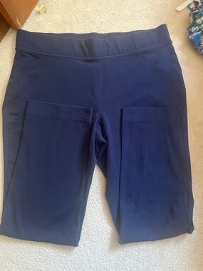 Lands' End Navy mid rise starfish straight pant. SzXL/18